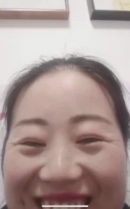 离婚少妇露脸视频电话自慰